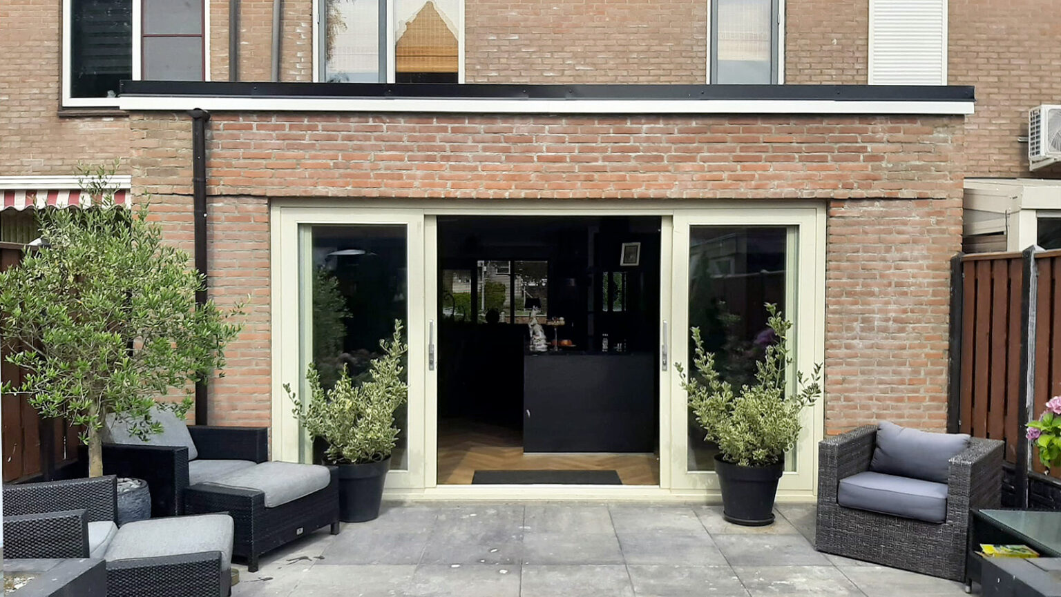 gallery home 005
