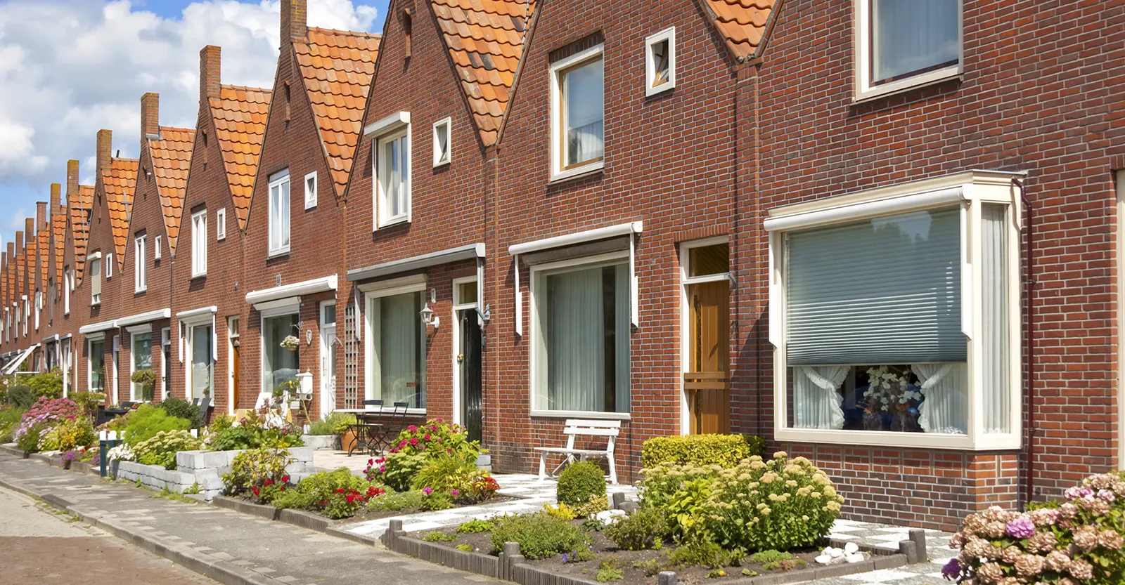 Clear Views, Clear Savings: Energy-Efficient Windows in the Netherlands