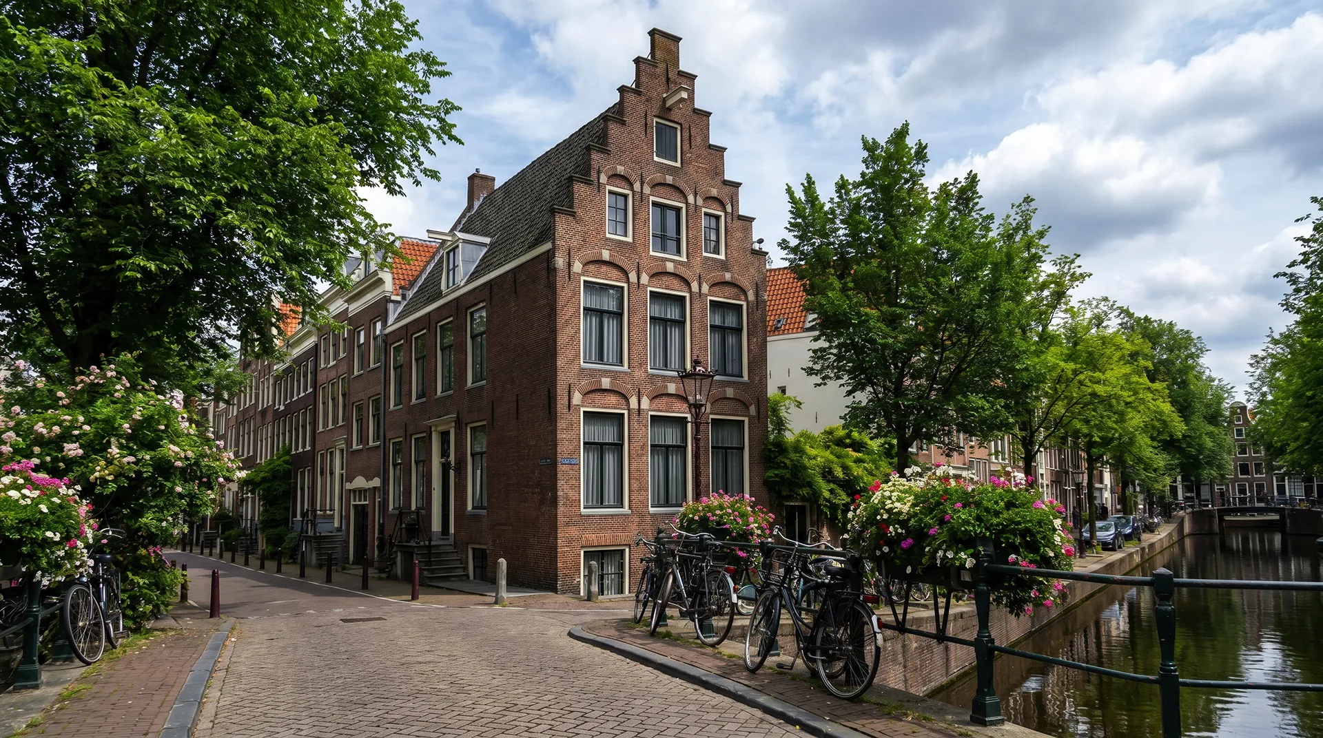 Monument Renovation Netherlands: Rules, Subsidies and Costs for Listed Dutch Homes